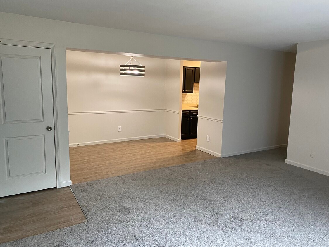 14 Meadows Dr Unit 144, Milford, OH 45150 Apartment for Rent in