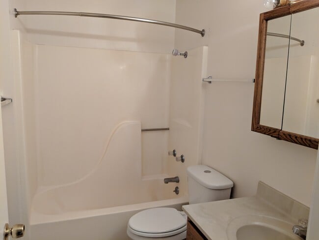 Building Photo - Oxford Place Apartments