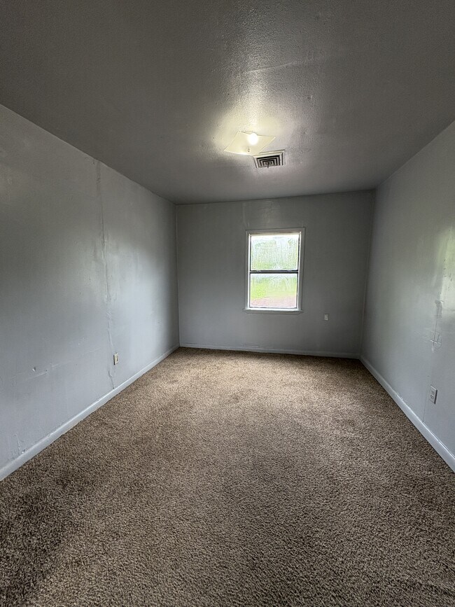 Foto del edificio - 821 N Highland Ave