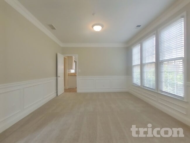 Building Photo - 529 Water Birch Way