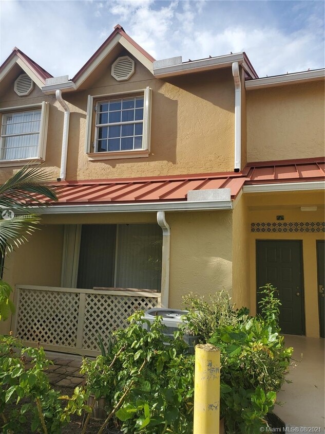 Primary Photo - 18332 NW 68th Ave