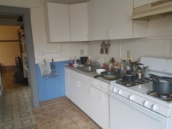 Foto del edificio - 128 Glenville Ave