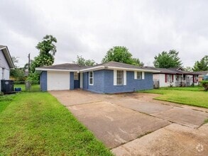 Building Photo - 510 Ulrich St