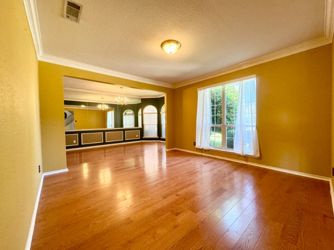 Building Photo - 1303 Kenshire Ct