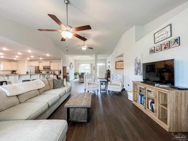 Building Photo - 5674 Midfielder Dr