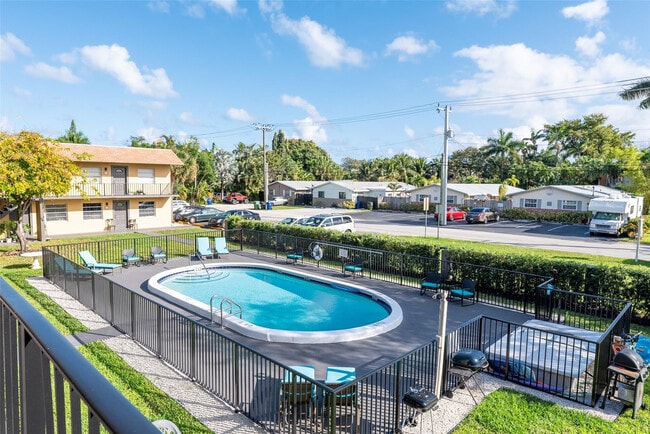 Foto del edificio - 1401 NE 17th Ct