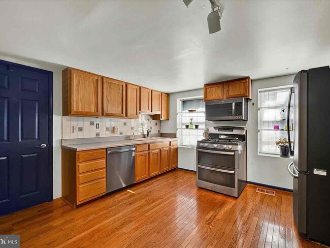 Foto del edificio - 1005 S Kenwood Ave