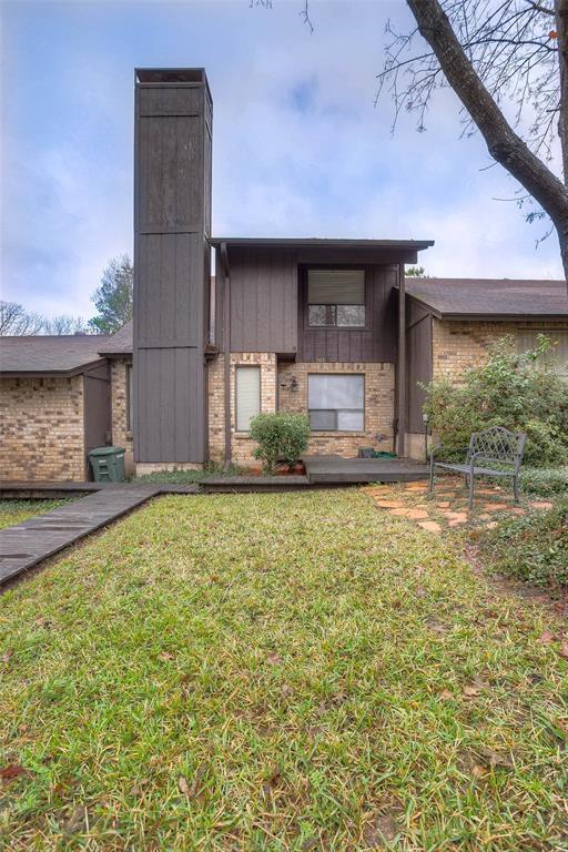 Building Photo - 502 Hickory Dr