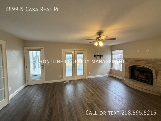 Foto del edificio - 6899 N Casa Real Pl