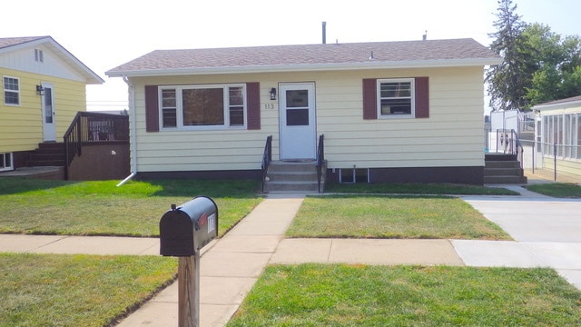 Primary Photo - 113 E Custer St