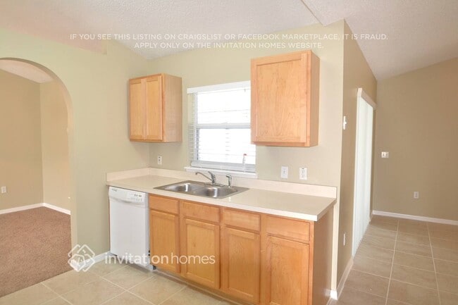 Building Photo - 5148 Laval Dr