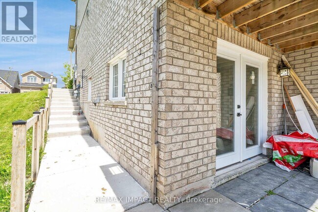 Photo du bâtiment - 537 Luple Ave