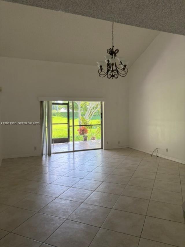 Foto del edificio - 667 Woodgate Ln