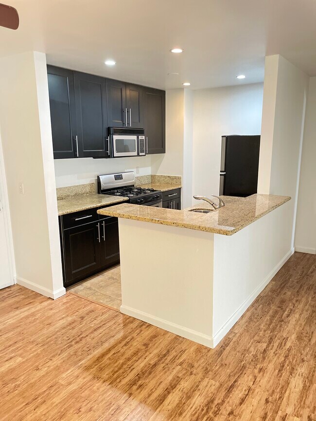 Foto del edificio - 1625 Hotel Cir S