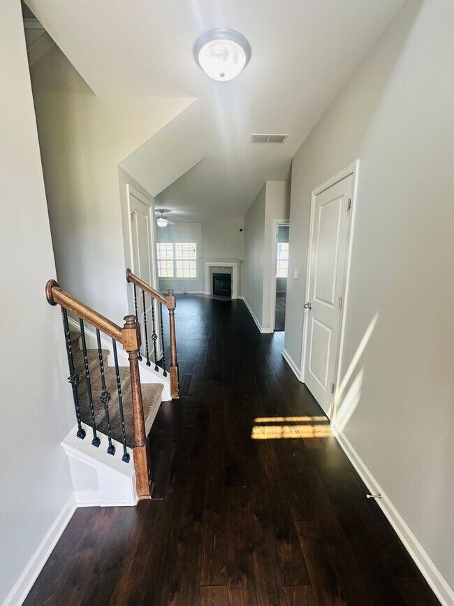 Foto del edificio - 107 Catskill Ln