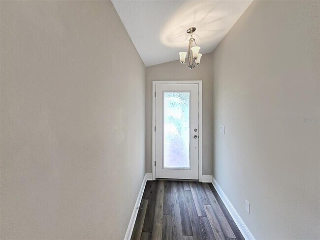 Foto del edificio - 12554 Oak Hill Way