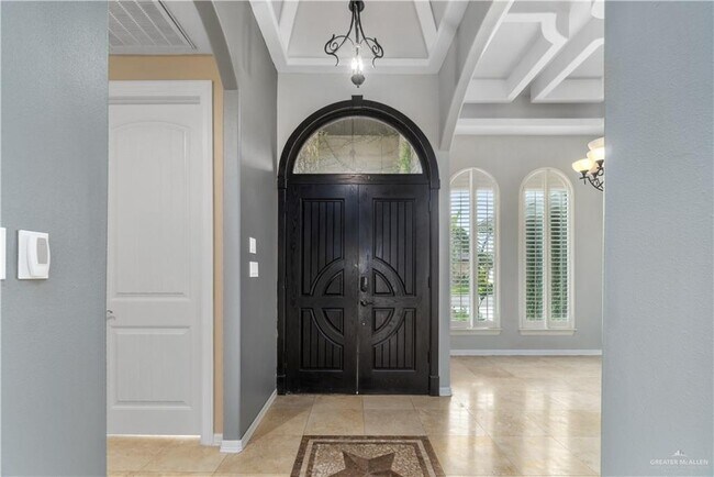 Foto del edificio - 614 Hackberry Ave