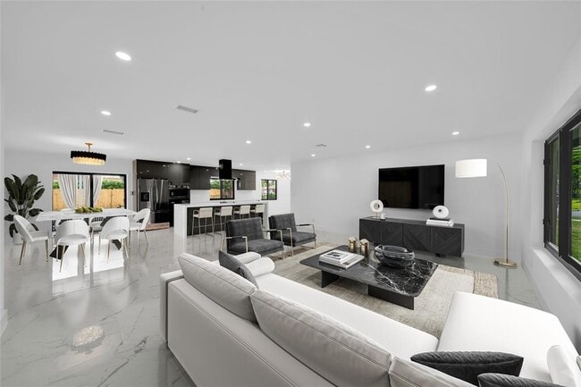 Foto del edificio - 7301 NW 13th Ct