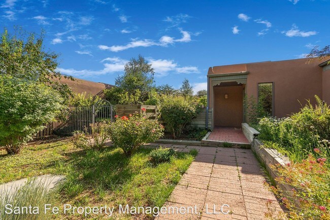 Building Photo - 3 br, 2 bath House - 964 Camino Anasazi