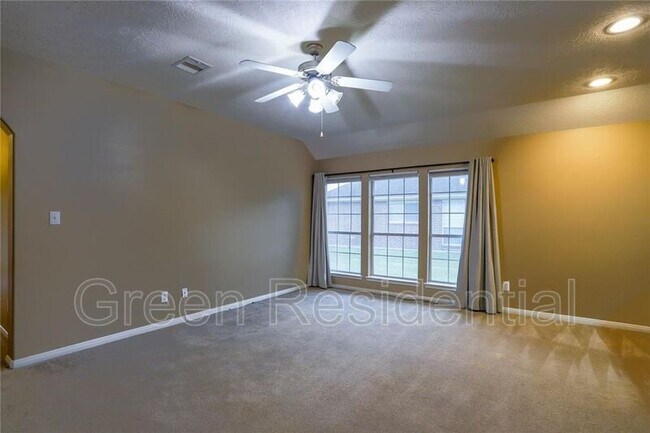 Foto del edificio - 1602 Village Townhome Dr