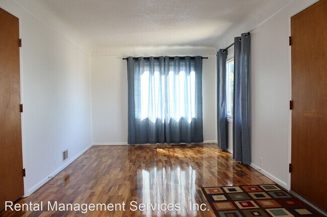 Foto del edificio - 2 br, 2 bath House - 12426 NE San Rafael