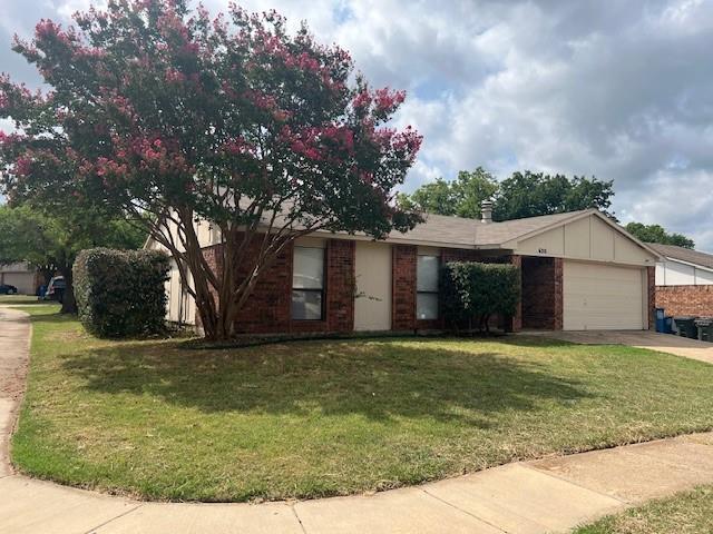Primary Photo - 620 Wandering Way Dr