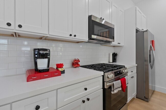 Foto del edificio - 4657 Phlox St