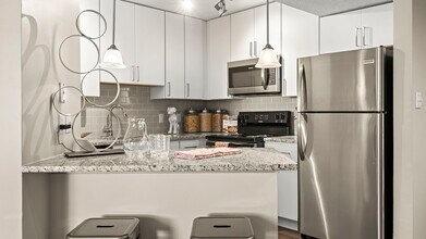 Building Photo - Buckhead and Vine