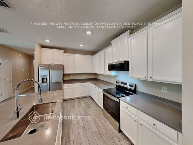 Foto del edificio - 11340 Oyster Creek Rd