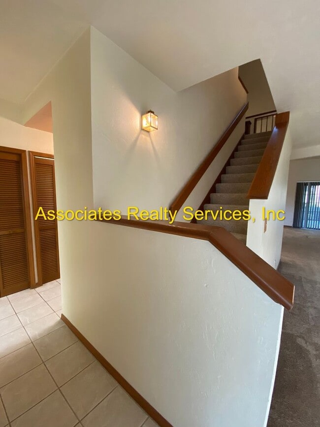 Building Photo - Beautiful Boardwalk - Private Pond View!