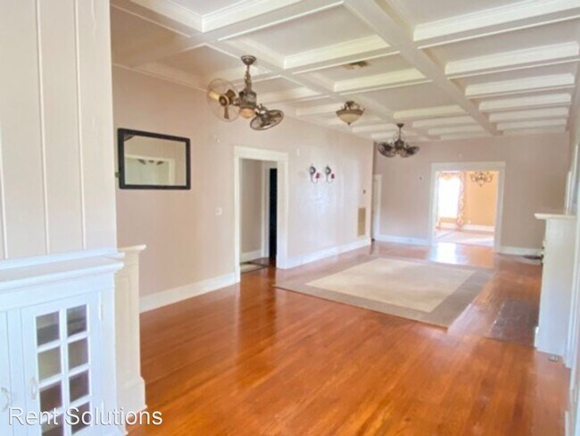 Foto del edificio - 4 br, 3 bath House - 11212 Fort King Rd