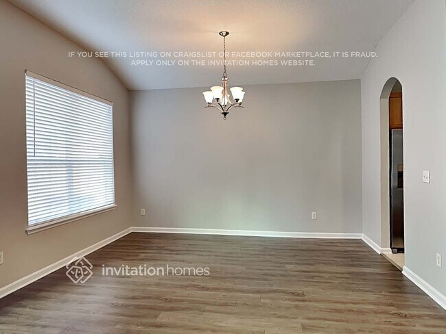 Foto del edificio - 534 Roserush Ln