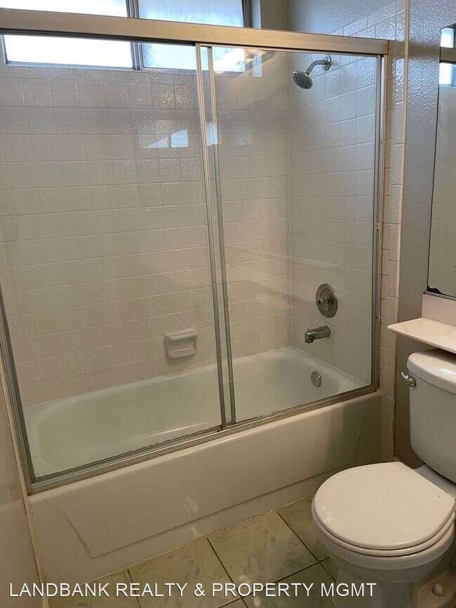 Foto del edificio - 2 br, 2 bath House - 7209 BRONZE CIRCLE