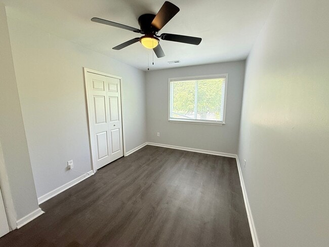 Building Photo - Freshly Renovated 3-Bedroom Home – Quality...