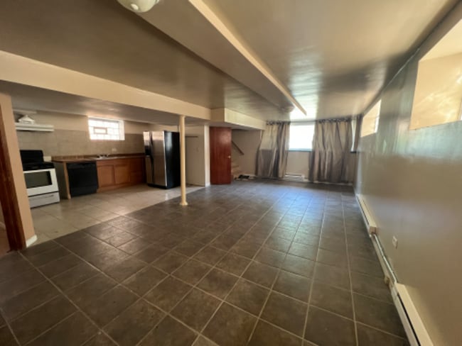 Photo - 7922 S Wood St (Chicago, IL) Apartment