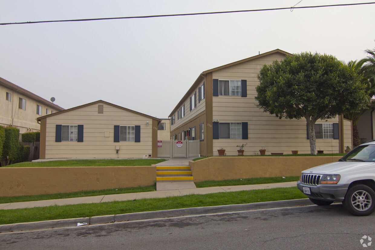 Building Photo - 775 Calla Ave