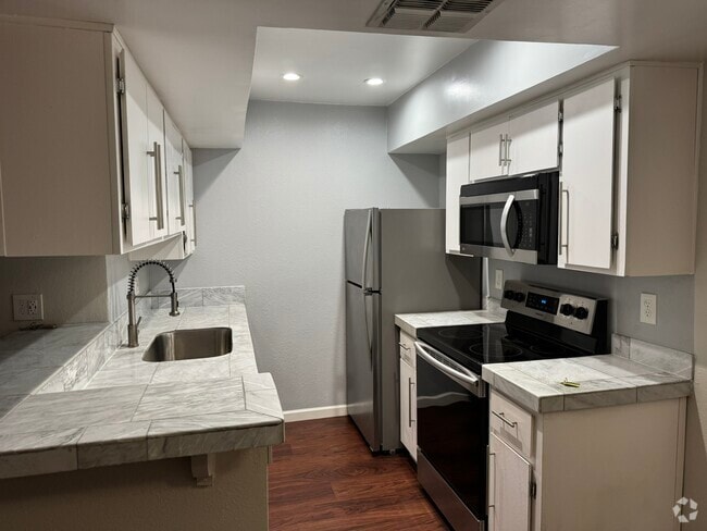 Building Photo - 4444 E Paradise Village Pky N