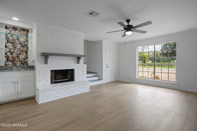 Building Photo - 119 Courtney Dr