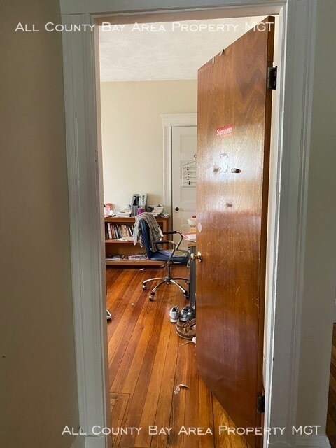 Foto del edificio - Room for Rent for this Summer