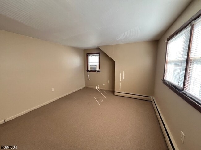 Foto del edificio - 30 Garden Ave