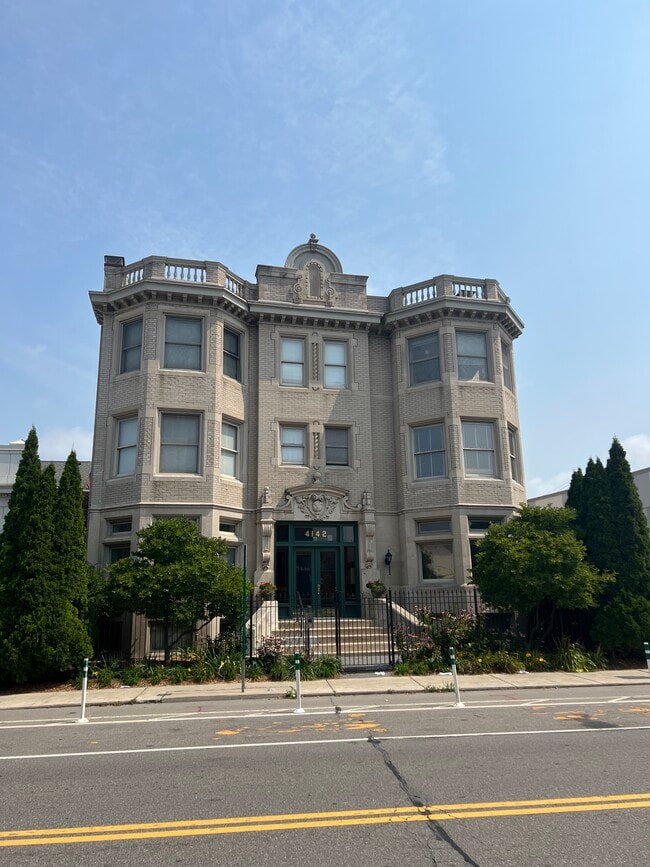 Building Photo - 4142 Cass Ave