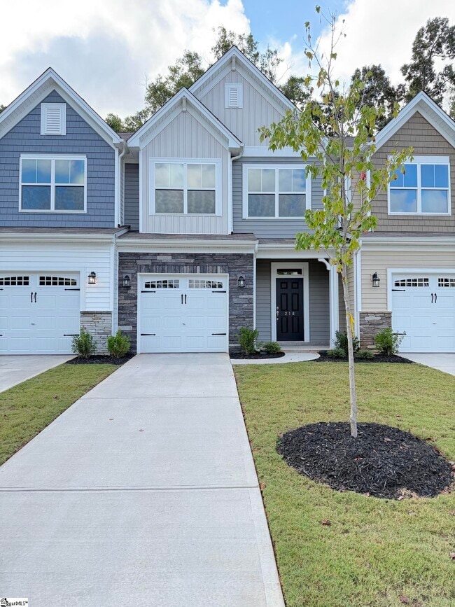 Building Photo - 218 Brochaill Ct