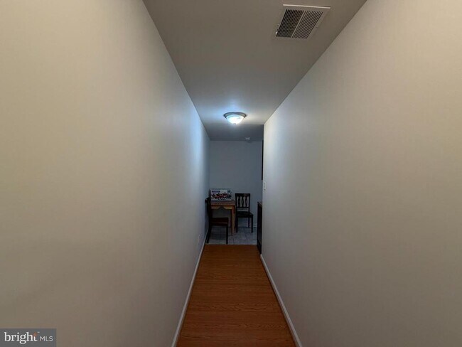 Foto del edificio - 2000 Orthodox St