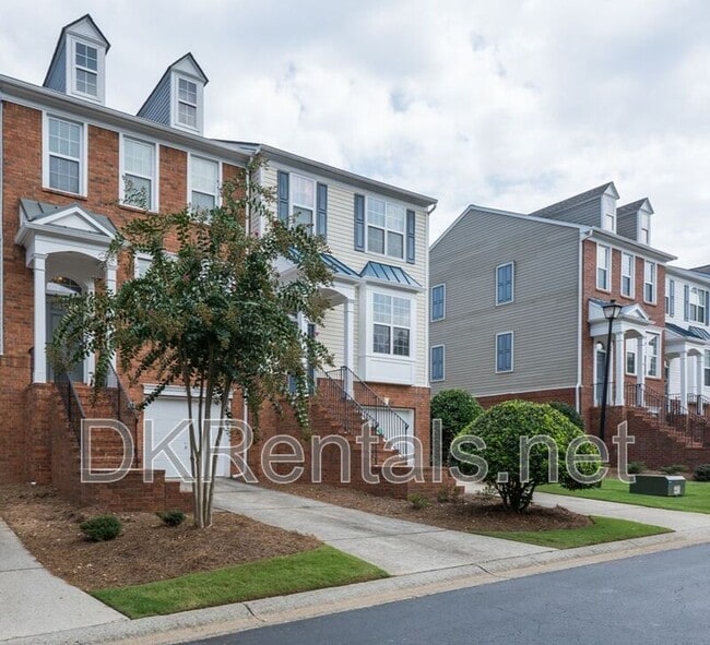 Building Photo - 1369 Thornborough Dr