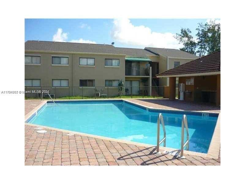 Foto del edificio - 7405 SW 152nd Ave