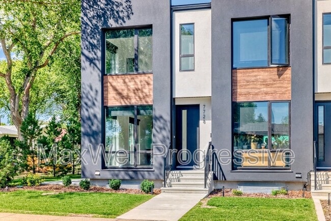 Building Photo - 7726-7105 105 Ave NW