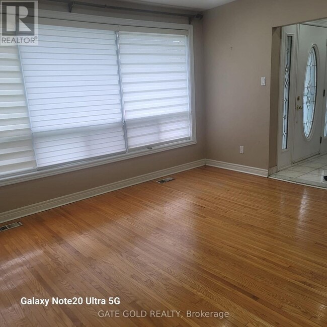 Building Photo - 30 Benstrow Ave