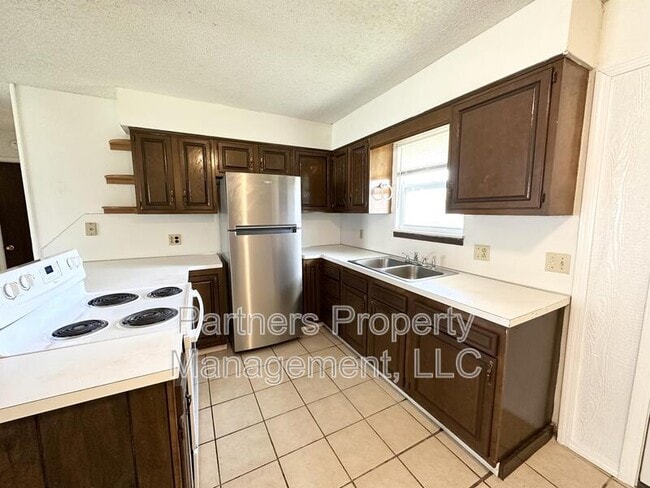 Foto del edificio - 101 Pine Ave