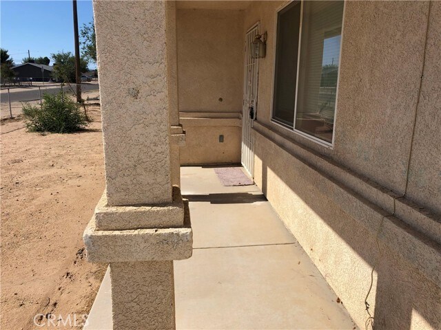 Foto del edificio - 16499 Live Oak St