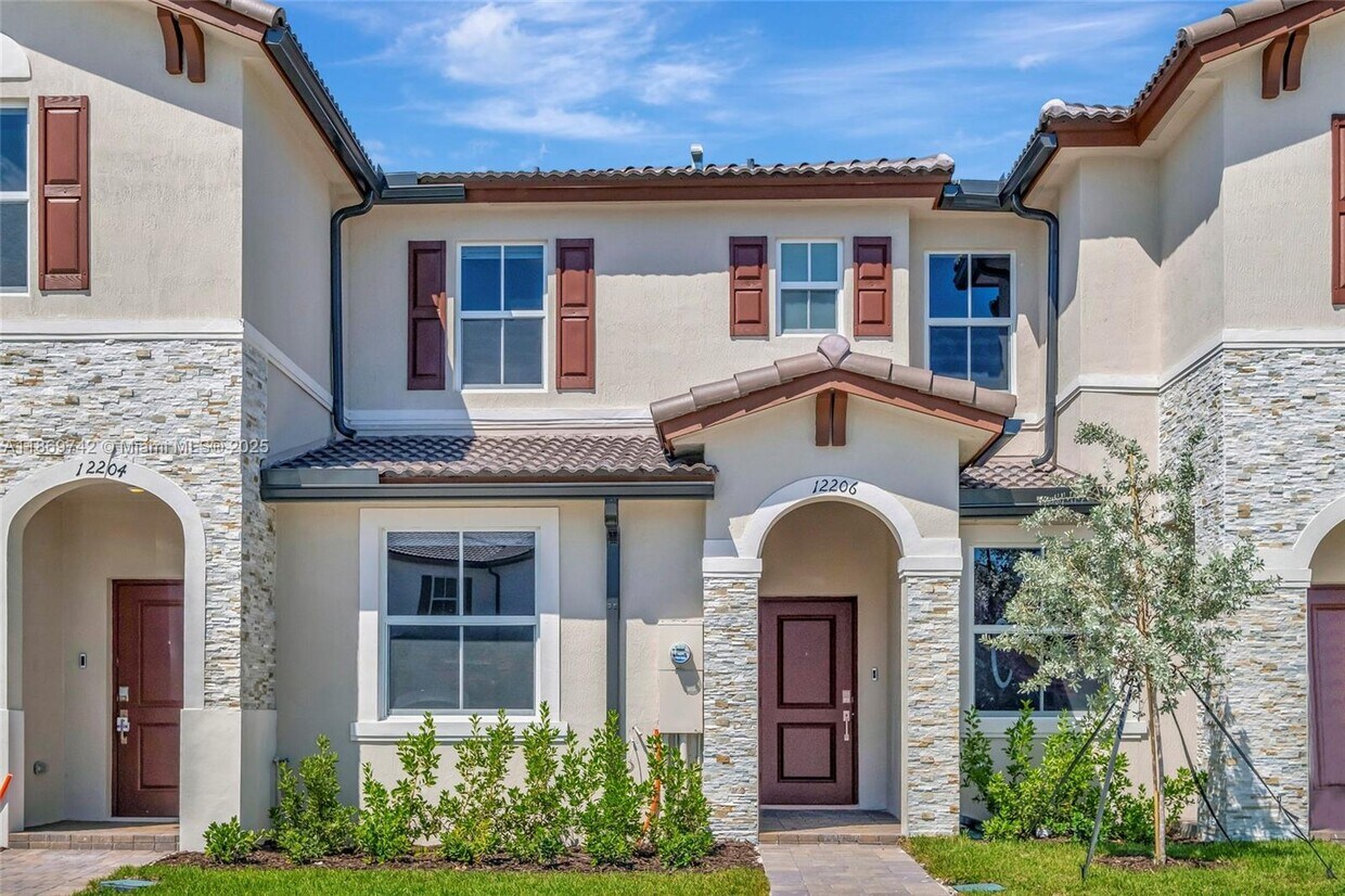 Foto principal - 12206 NW 23rd Path